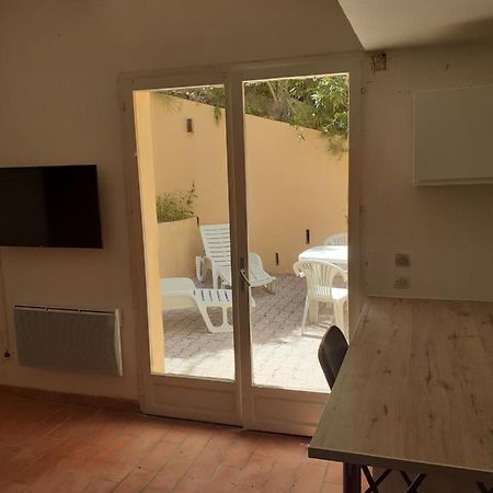 Appartement T1 อิแยร์ ภายนอก รูปภาพ
