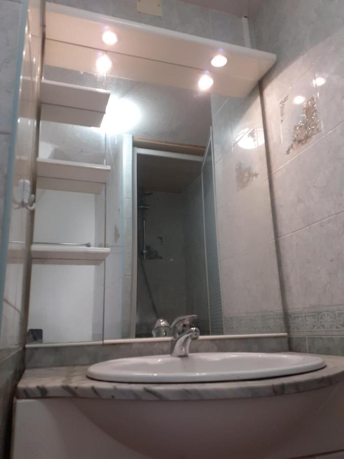 Appartement T1 อิแยร์ ภายนอก รูปภาพ